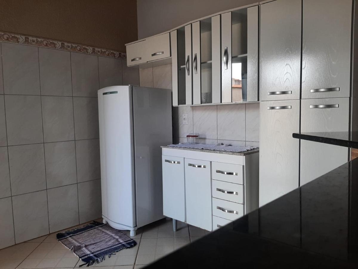 布罗塔斯Casa Agradavel Com Area Externa E Piscina别墅 外观 照片
